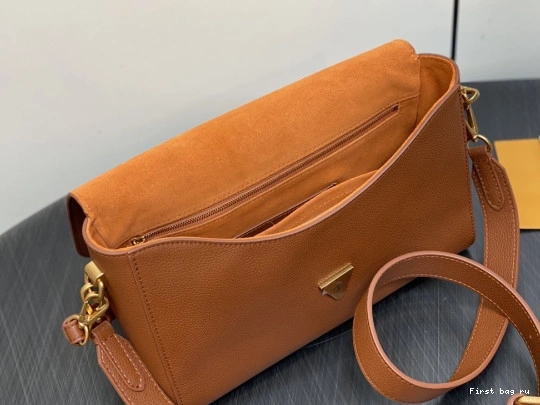 First bag ru VUITTON Soft Twist-27*19*9CM LOUIS 0711